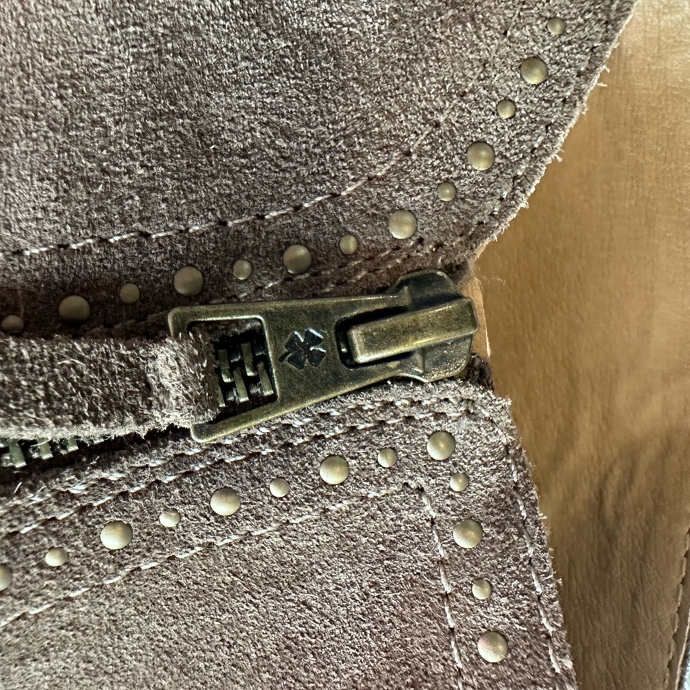 Lucky Brand Booties EUC Size 8.5 - Picture 7 of 9